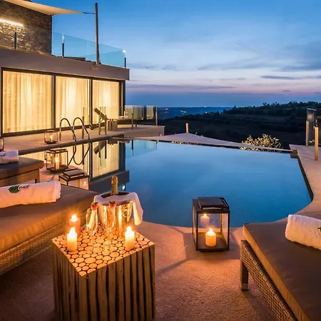 Vila Luxury With A Swimming Pool Momjan, Istria - Sredisnja Istra - 27708 Merisce