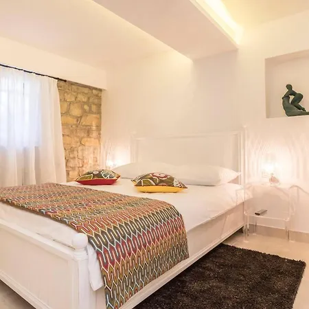 Luxury With A Swimming Pool Momjan, Istria - Sredisnja Istra - 27708 Vila