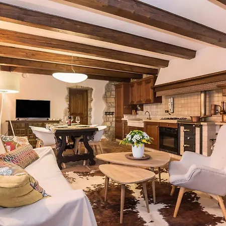Vila Luxury With A Swimming Pool Momjan, Istria - Sredisnja Istra - 27708
